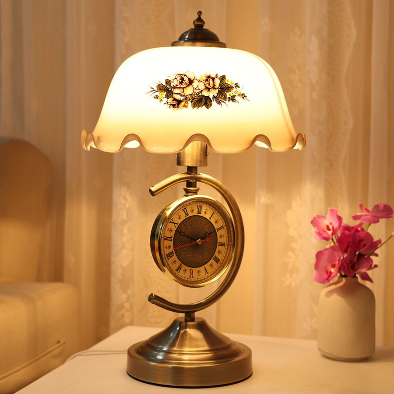 Настольная лампа в средневеков – обзор и цена Desk Lamp