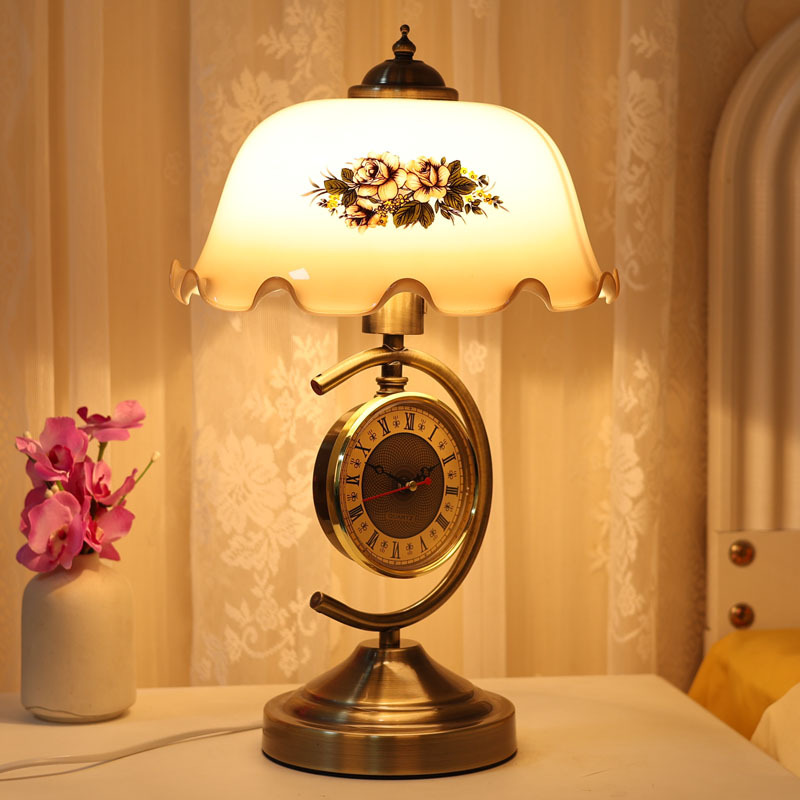 Настольная лампа в средневеков – обзор и цена Desk Lamp
